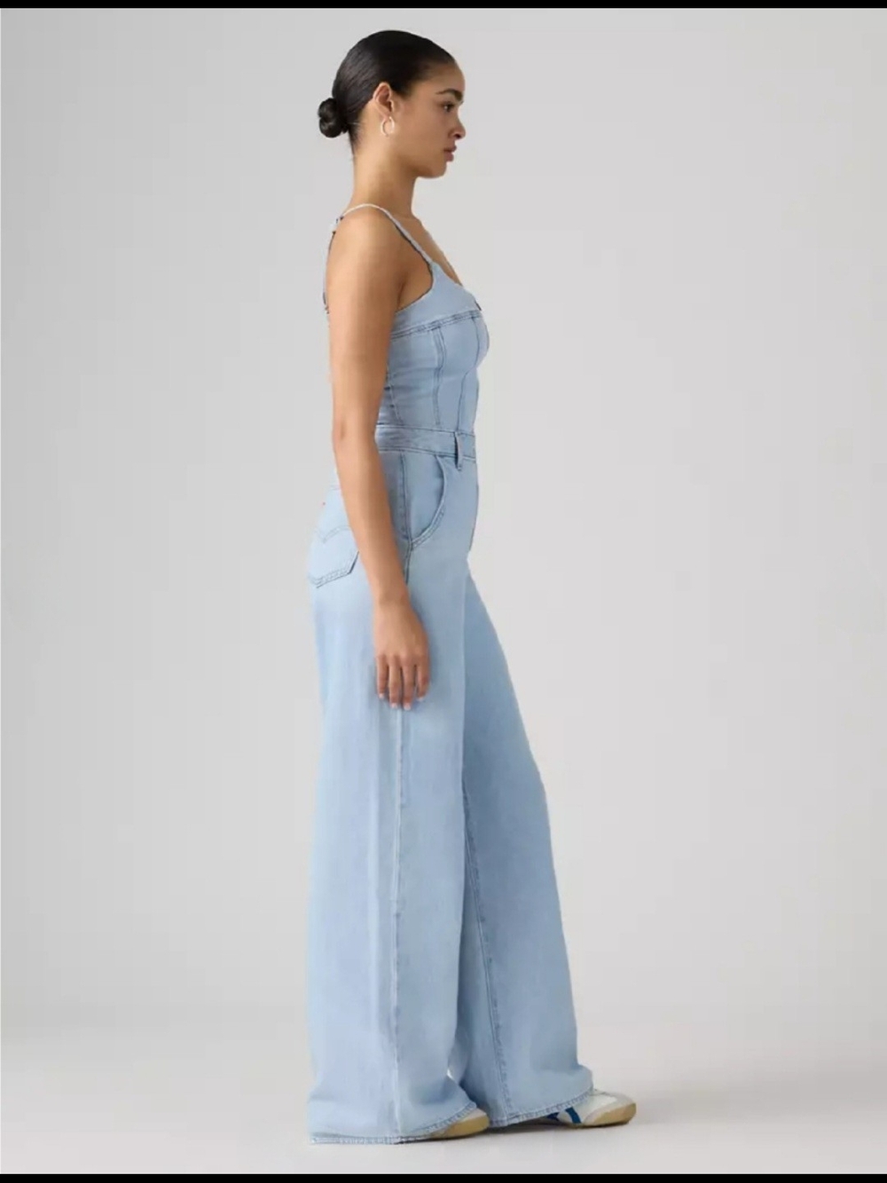 Levi's Light Blue Denim Wide-Leg Zip-Front Overalls. NWT - Picture 4 of 9